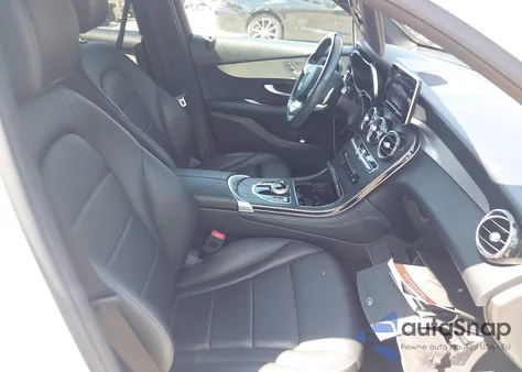 2019 Mercedes-Benz Glc 300 from USA, damaged, VIN WDC0G4JB2K1002097